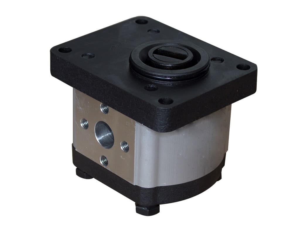 Bakpump 16 cc tandempump höger med 8 mm platt axel - styrkant 50,8 mm grupp 30+20