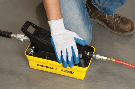 Enerpac pneumatisk hydraulpump 700 bar – bild 3