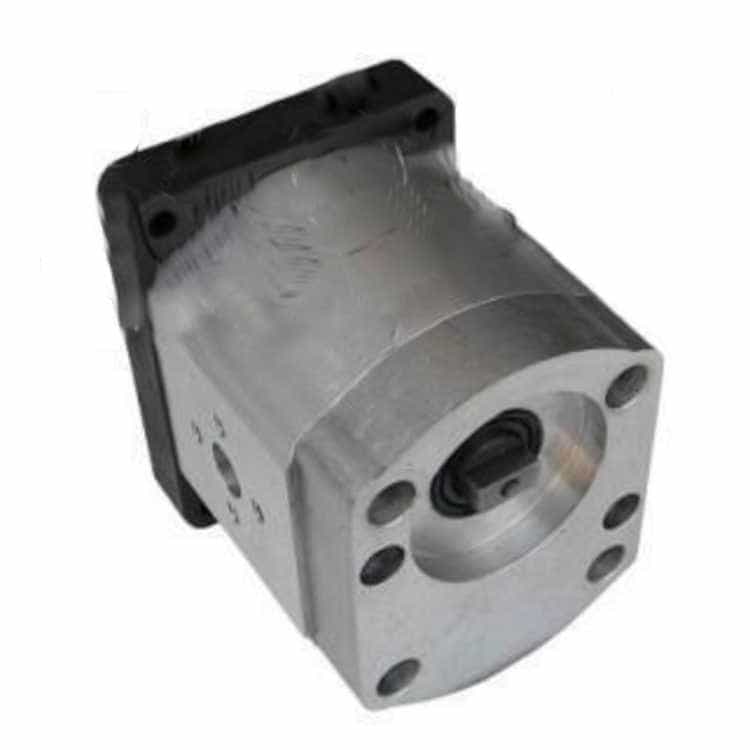 Frontpump 16 cc tandempump höger med 1:8 konisk axel, styrkant 36,4 mm, grupp 20+20