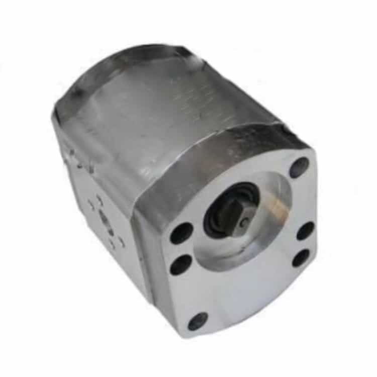 Mellanpump 6,3 cc tandempump höger grupp 20+20+20